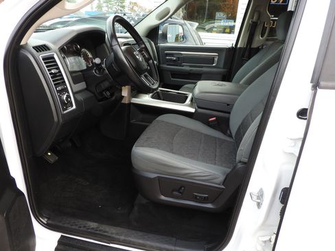 Used 2016 RAM 1500 Big Horn image 6