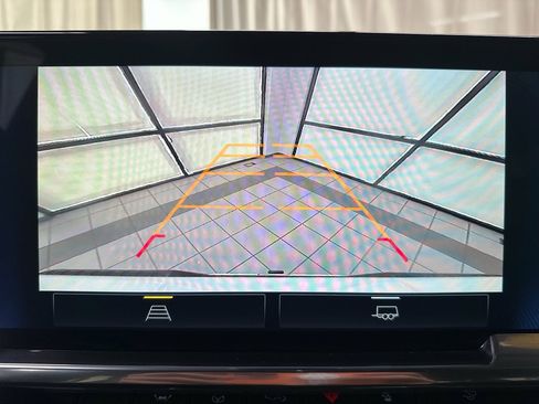 Certified 2025 Chevrolet Silverado 1500 LT image 31