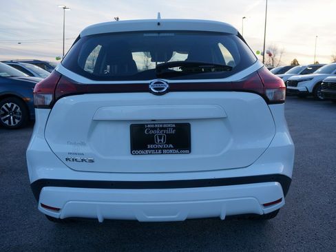 Used 2021 Nissan Kicks S image 6