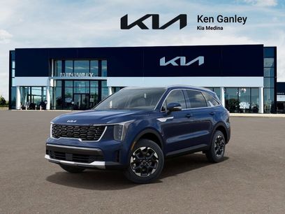 New 2026 Kia Sorento S w/ S Panoramic Sunroof Package