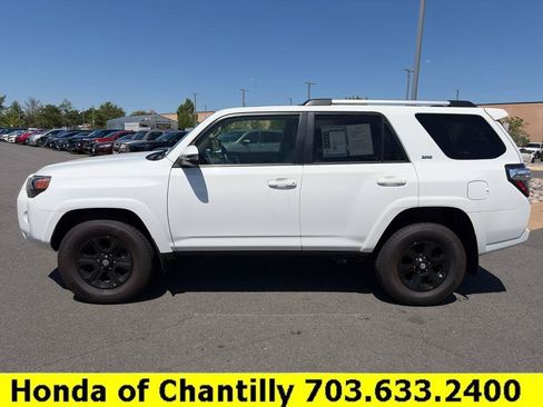Used 2023 Toyota 4Runner SR5 Premium w/ Moonroof Package AWD/4WD image 4