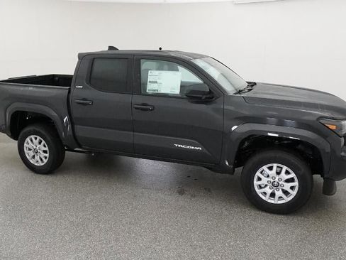 New 2026 Toyota Tacoma SR5 image 12