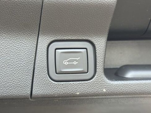 Used 2019 GMC Acadia SLT AWD/4WD image 17
