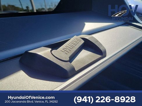 Certified 2024 Hyundai Santa Cruz Night image 18