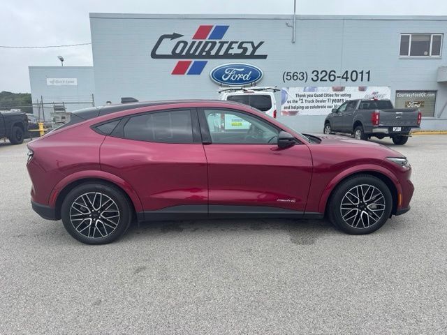 Used 2025 Ford Mustang Mach-E Premium AWD/4WD image 6