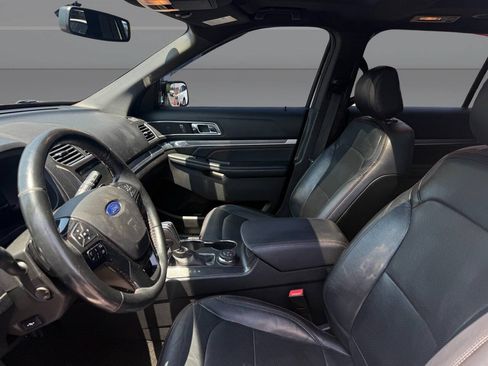 Used 2017 Ford Explorer Sport w/ Equipment Group 401A AWD/4WD image 12
