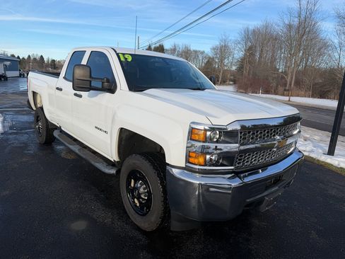 Used 2019 Chevrolet Silverado 2500 W/T w/ Snow Plow Prep Package image 3