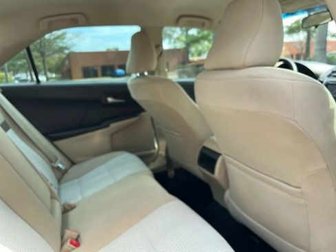 Used 2012 Toyota Camry LE image 23