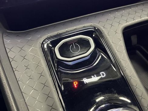 Used 2024 Jeep Wagoneer Launch Edition image 24