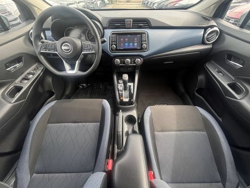 Used 2025 Nissan Versa SV FWD image 32