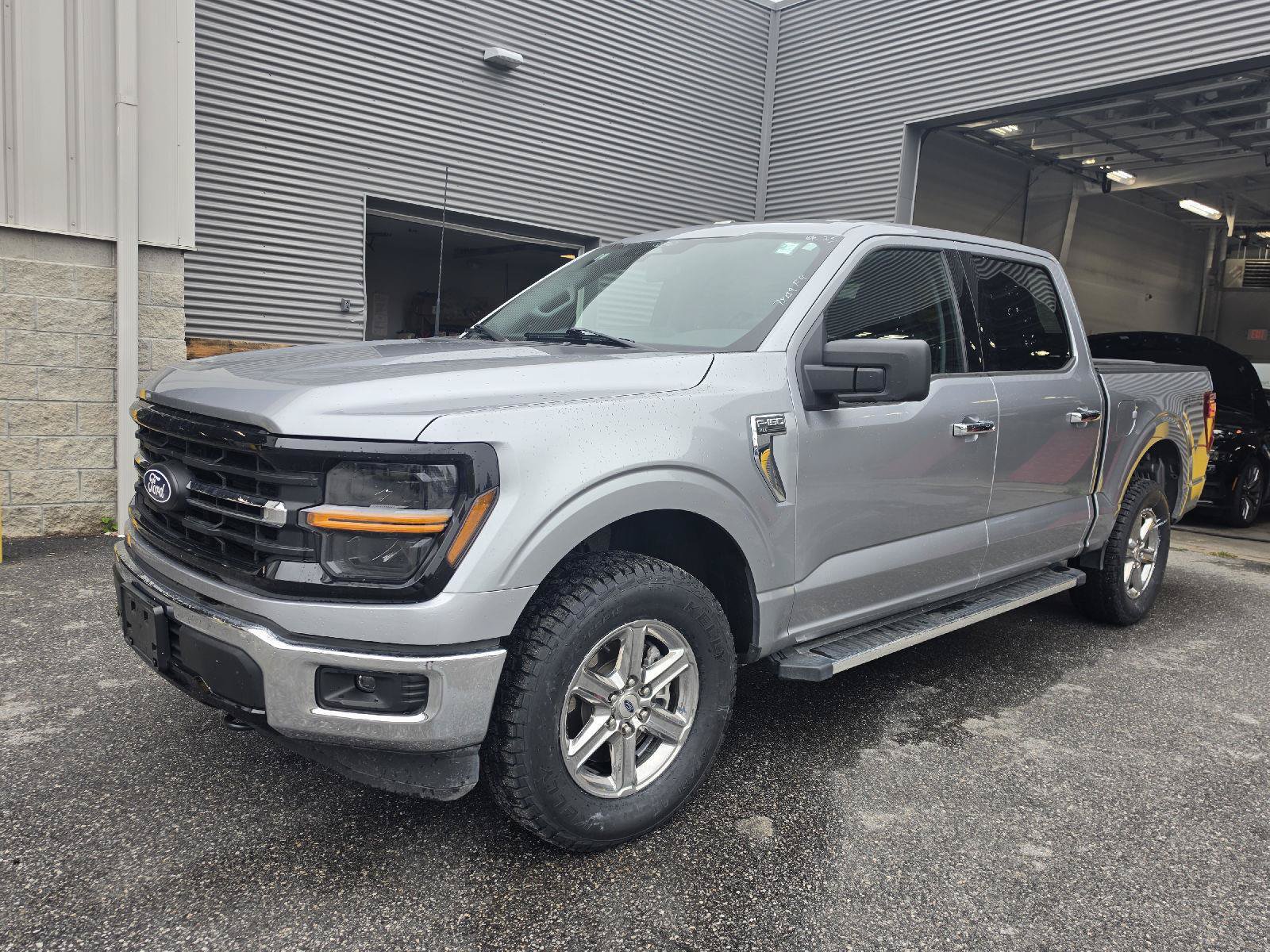 Used 2025 Ford F150 XLT w/ Equipment Group 301A Standard AWD/4WD image 8