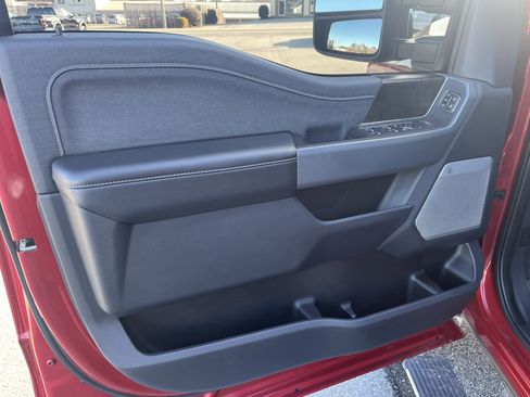 Used 2023 Ford F250 Lariat w/ Lariat Ultimate Package image 8