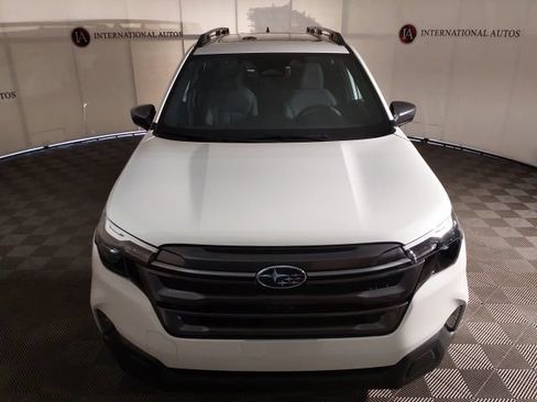 Used 2026 Subaru Forester Premium AWD/4WD image 2