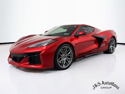Used 2024 Chevrolet Corvette Z06 w/ Chrome Exterior Badge Package RWD image 49