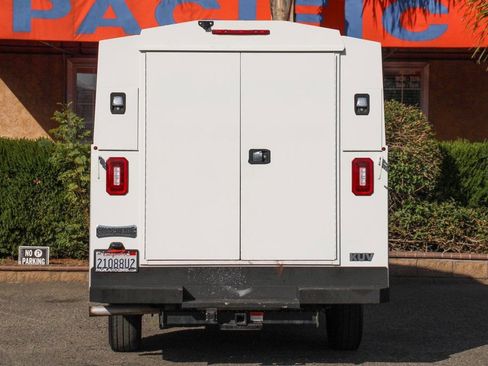 Used 2019 Chevrolet Express 3500 w/ Power Convenience Package image 7