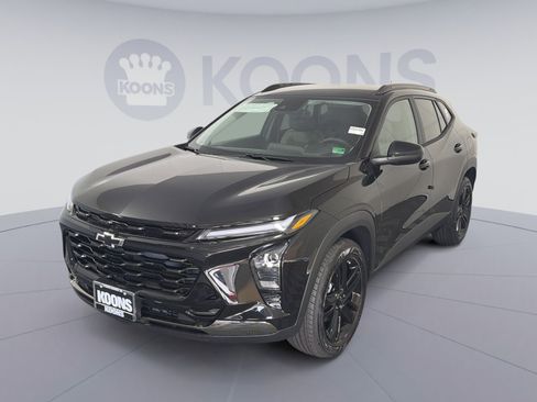 New 2026 Chevrolet Trax ACTIV image 1