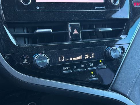 Used 2023 Toyota Camry SE w/ Convenience Package image 17