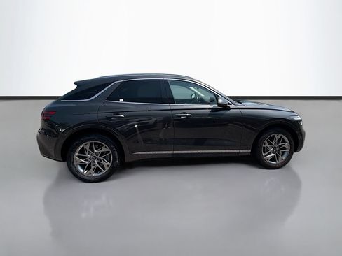 Used 2025 Genesis GV70 2.5T AWD/4WD image 4