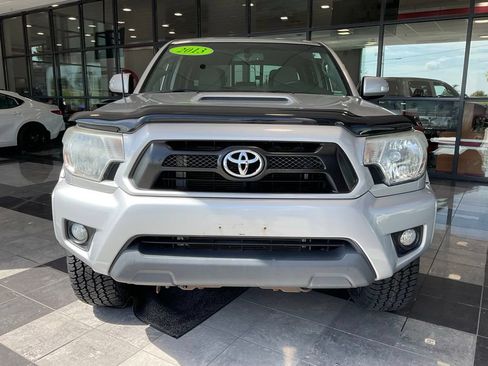 Used 2013 Toyota Tacoma 4x4 Double Cab w/ TRD Sport Pkg image 2