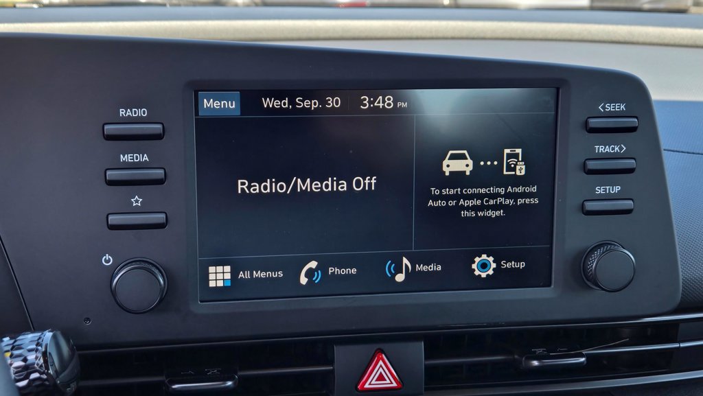 Used 2026 Hyundai Elantra Sport w/ Cargo Package FWD image 21