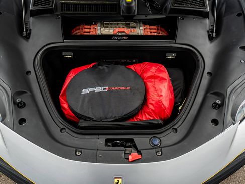 Used 2021 Ferrari SF90 Stradale image 41