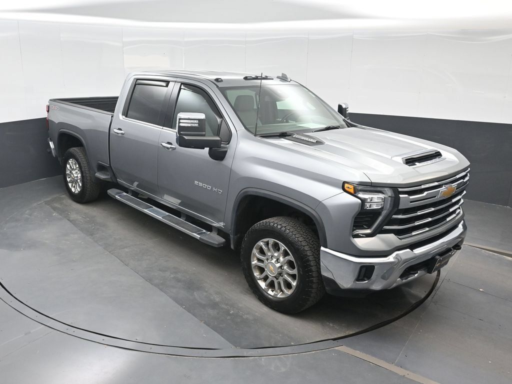 Used 2024 Chevrolet Silverado 2500 LTZ AWD/4WD image 24