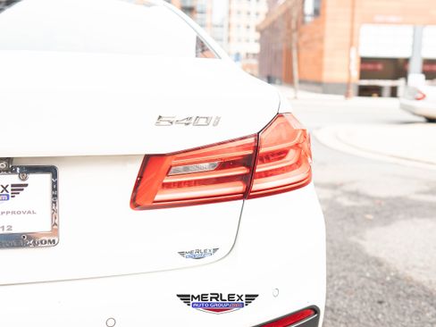 Used 2018 BMW 540i w/ M Sport Package image 50