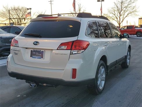 Used 2014 Subaru Outback 2.5i Limited image 4