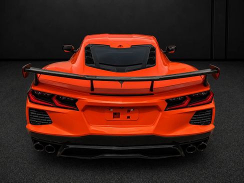 Used 2021 Chevrolet Corvette Stingray Preferred Cpe w/ Z51 Performance Package RWD image 4