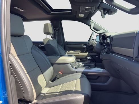 Used 2022 Chevrolet Silverado 1500 ZR2 image 17