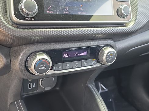 Used 2018 Nissan Kicks SV w/ Exterior Electronics Package FWD image 23