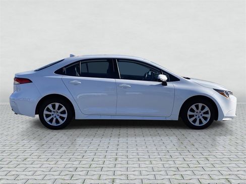 Certified 2025 Toyota Corolla LE image 8