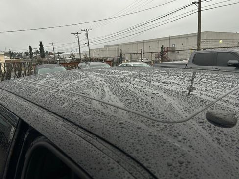 Used 2016 Ford F150 Platinum w/ FX4 Off-Road Package image 28