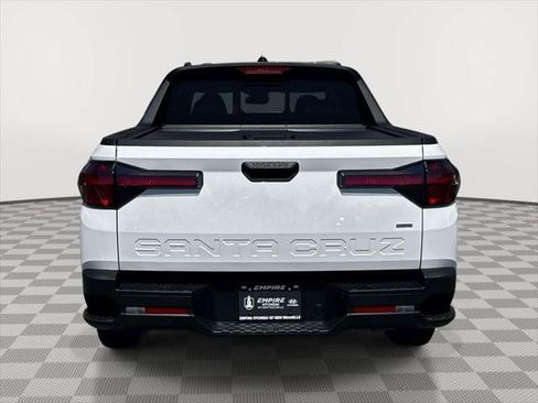 Used 2026 Hyundai Santa Cruz SEL AWD/4WD image 5