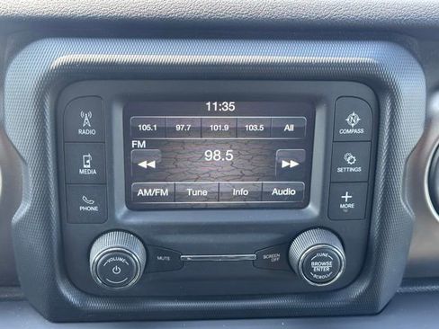 Used 2019 Jeep Wrangler Unlimited Sport S image 17