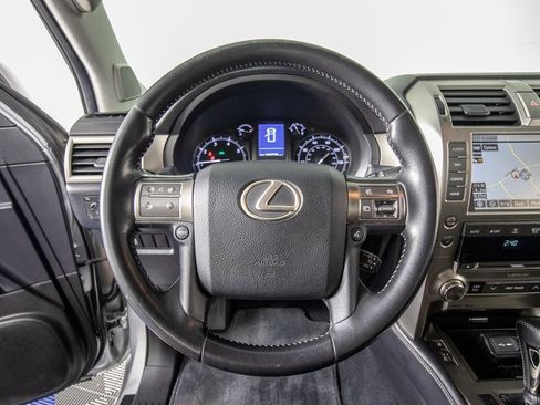 Used 2018 Lexus GX 460 w/ Navigation Package image 20