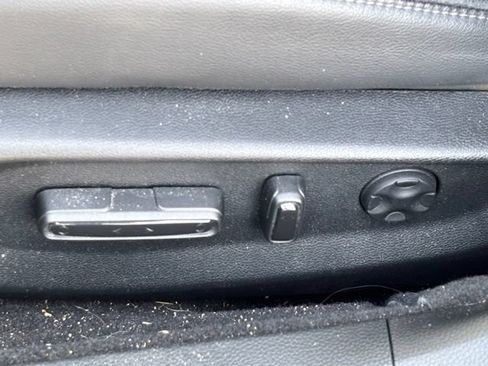 Used 2018 Honda Accord Touring image 8