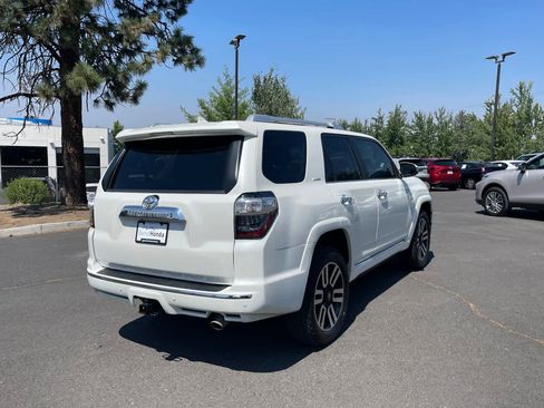 Used 2020 Toyota 4Runner Limited AWD/4WD image 5