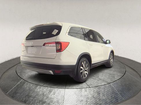 Used 2021 Honda Pilot EX image 2