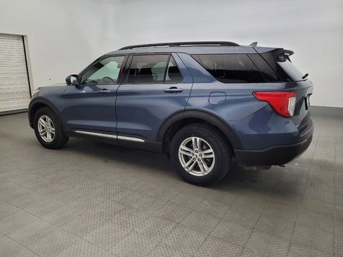 Used 2020 Ford Explorer XLT w/ Equipment Group 202A AWD/4WD image 3