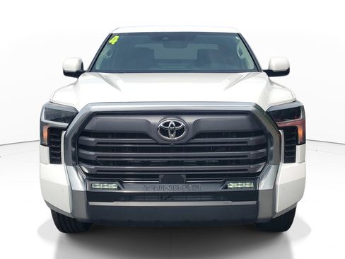 Used 2023 Toyota Tundra Limited AWD/4WD image 2