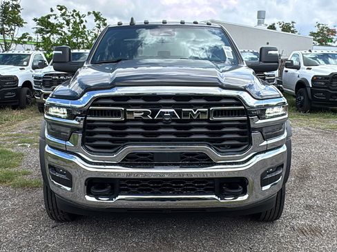 New 2026 RAM 5500 Tradesman w/ Chrome Appearance Group image 2