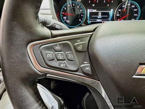 Used 2018 Chevrolet Equinox Premier FWD image 38