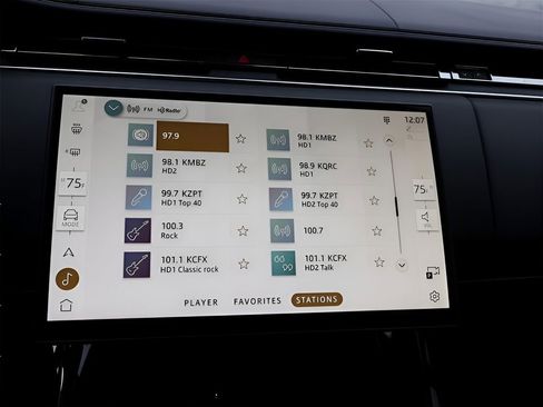 Used 2025 Land Rover Range Rover Sport Dynamic SE image 27