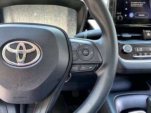 Used 2023 Toyota Corolla LE w/ LE Premium Package FWD image 10