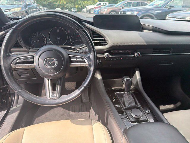 Used 2019 MAZDA MAZDA3 AWD Hatchback w/ Preferred Pkg image 17