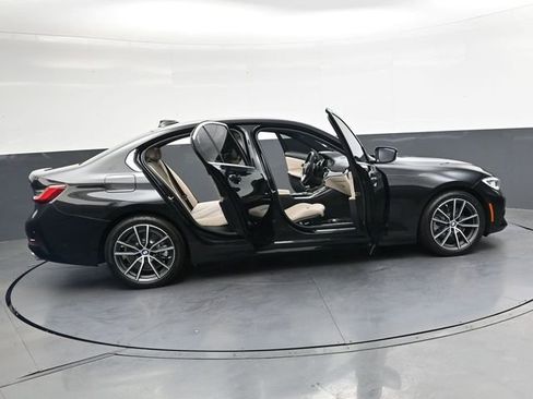 Used 2019 BMW 330i Sedan w/ Premium Package RWD image 40