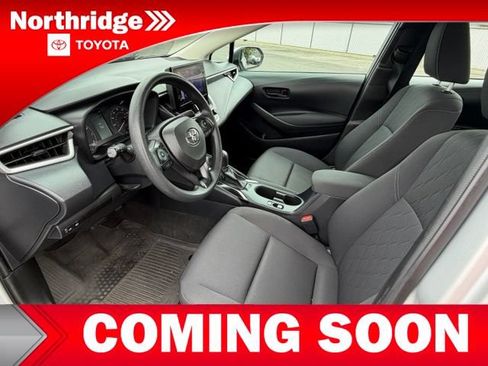 Used 2023 Toyota Corolla LE FWD image 5