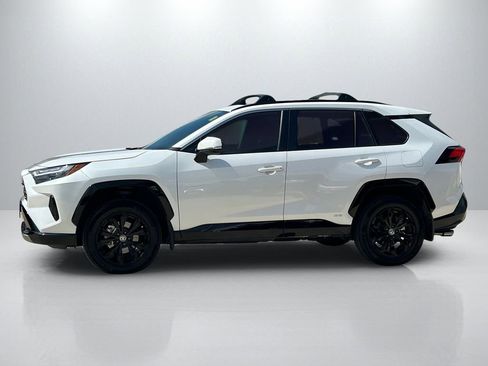Used 2024 Toyota RAV4 SE w/ Convenience Package AWD/4WD image 8