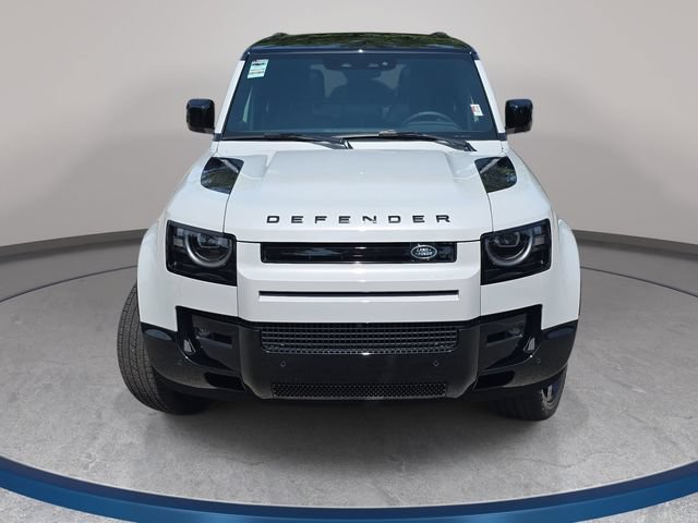New 2026 Land Rover Defender 110 X-Dynamic SE AWD/4WD image 2